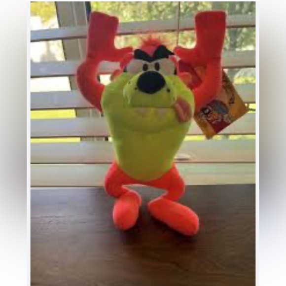 Warner Bros. Other - Looney‎ Tunes 10" TAZ Plush

Neon Orange Tazmanian Devil...